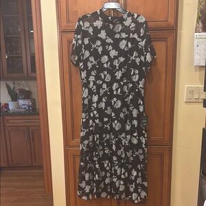 Lulu's Black and White Mock Neck Sheath Midi Dress